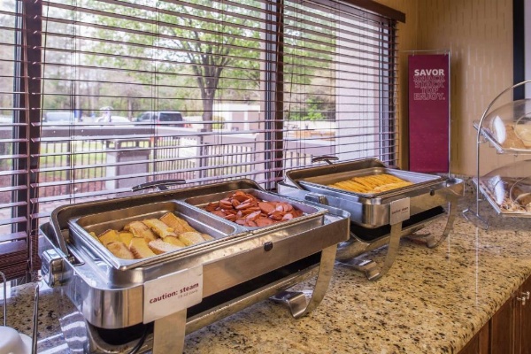 Hampton Inn Columbia Northeast-Fort Jackson Area image 10