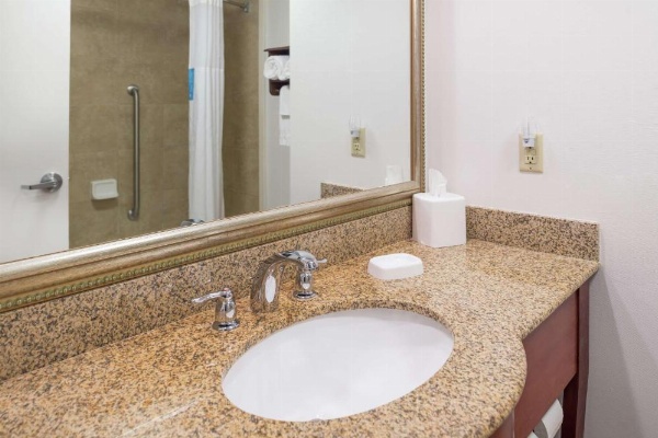 Hampton Inn Columbia Northeast-Fort Jackson Area image 25