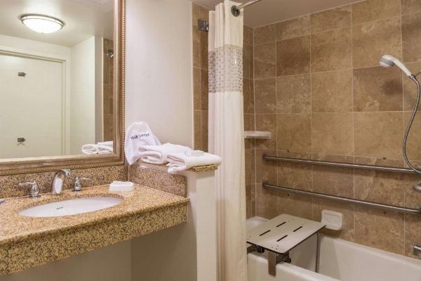 Hampton Inn Columbia Northeast-Fort Jackson Area image 26